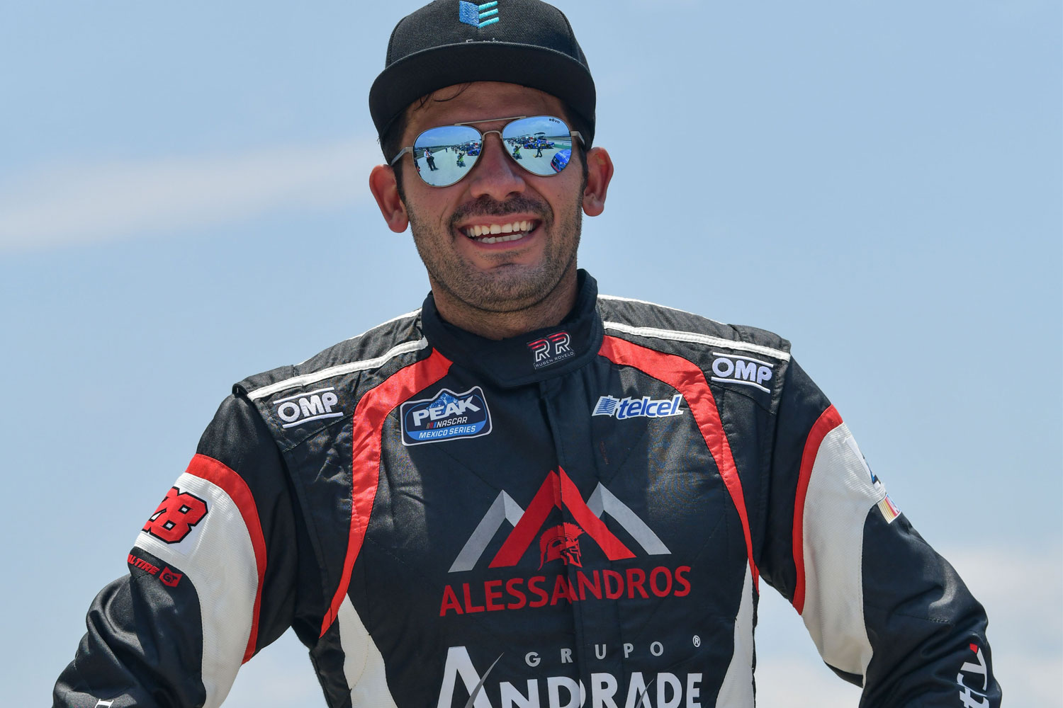 RUBÉN ROVELO EMPATA RÉCORD DE MÁS VICTORIAS EN NASCAR MÉXICO