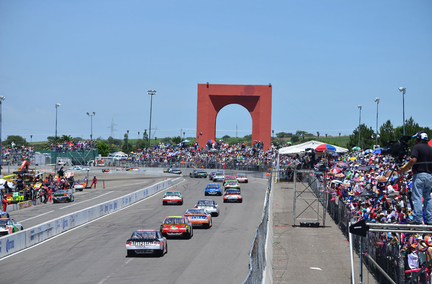 REGRESA EL PÚBLICO AL AUTÓDROMO DE QUERÉTARO CON NASCAR MEXICO