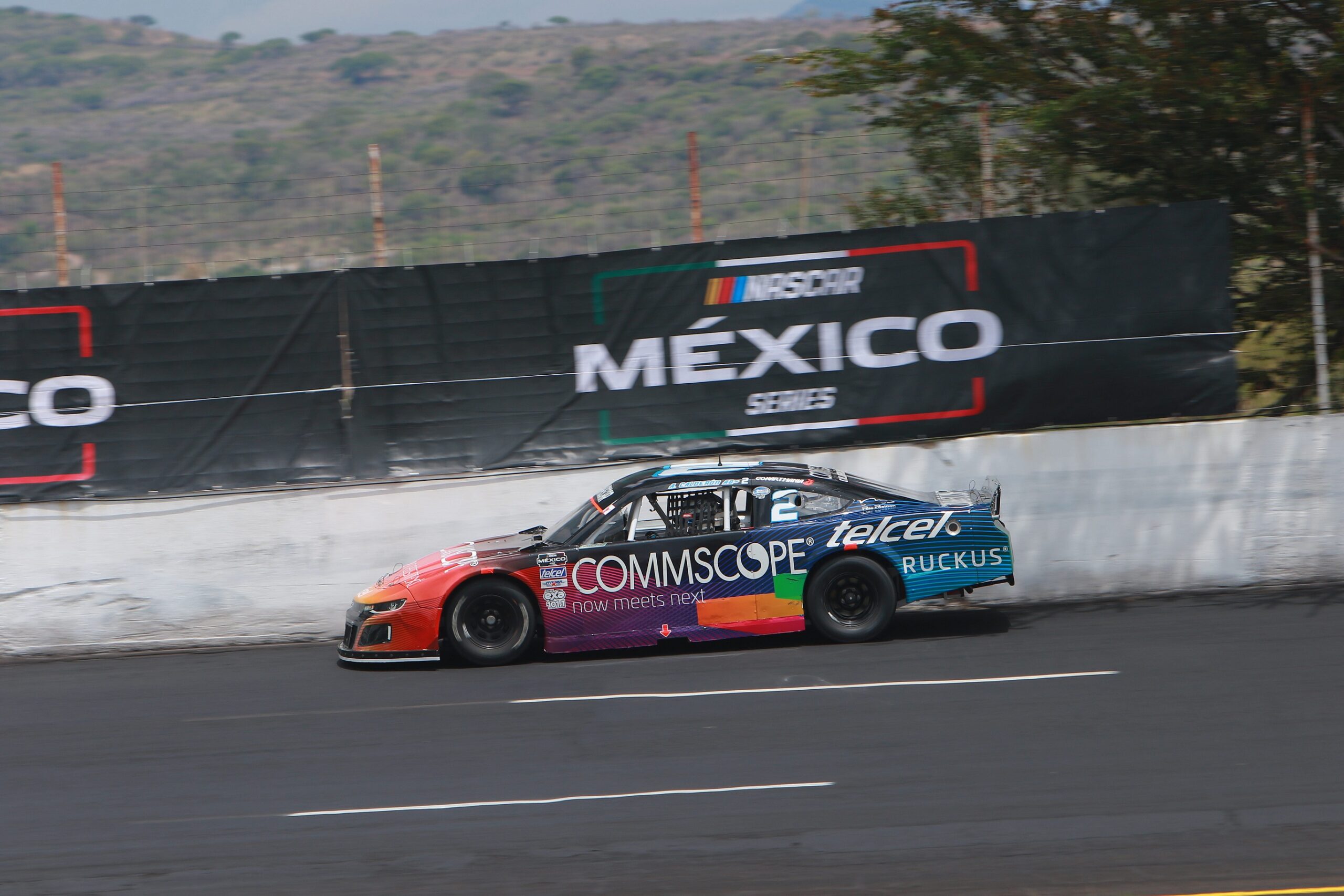 ABRAHAM CALDERON SE QUEDO CON LA POLE DE NASCAR MEXICO EN EL TRIOVALO INTERNACIONAL DE TLAJOMULCO