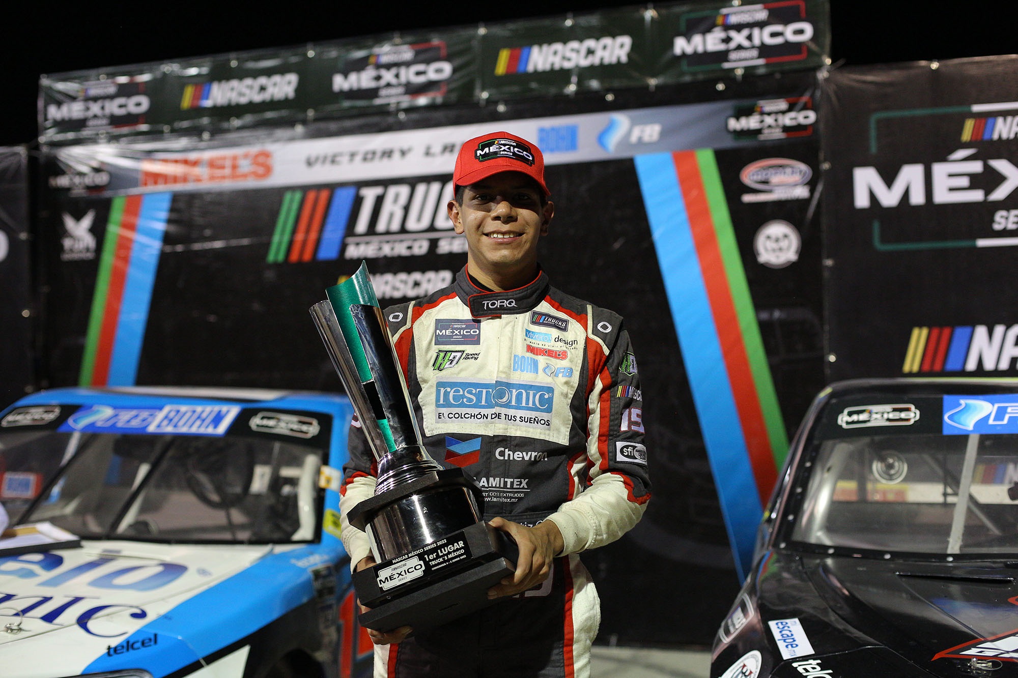 3 DE 3, DIEGO ORTÍZ ILUMINÓ LA NOCHE EN CHIHUAHUA PARA SUMAR SU 3ER TRIUNFO EN TRUCKS MÉXICO SERIES 2022