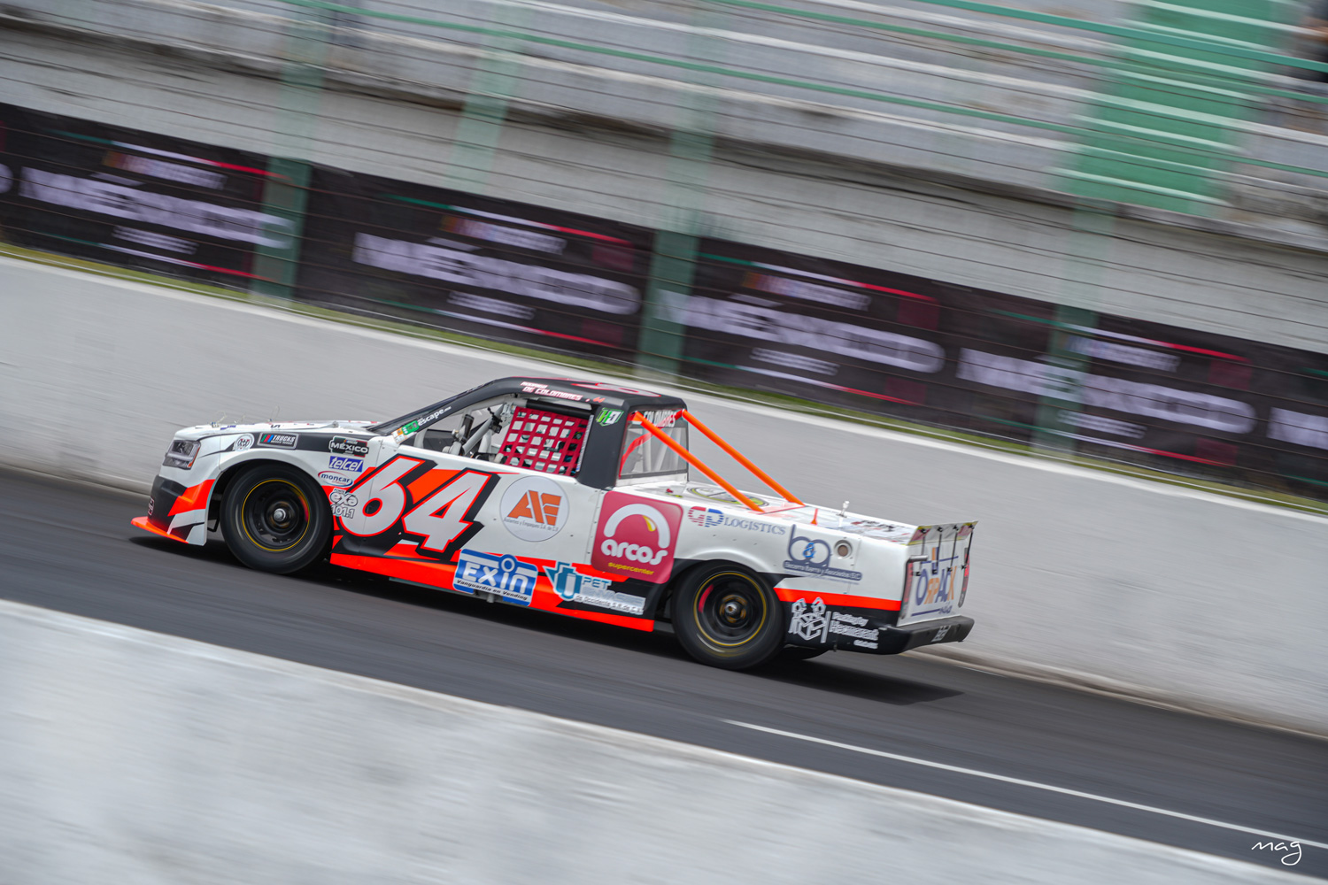 DIEGO ORTÍZ POLE POSITION Y DE COLOMBRES SEGUNDO LUGAR EN LA CLASIFICACIÓN DE TRUCKS EN NASCAR MEXICO