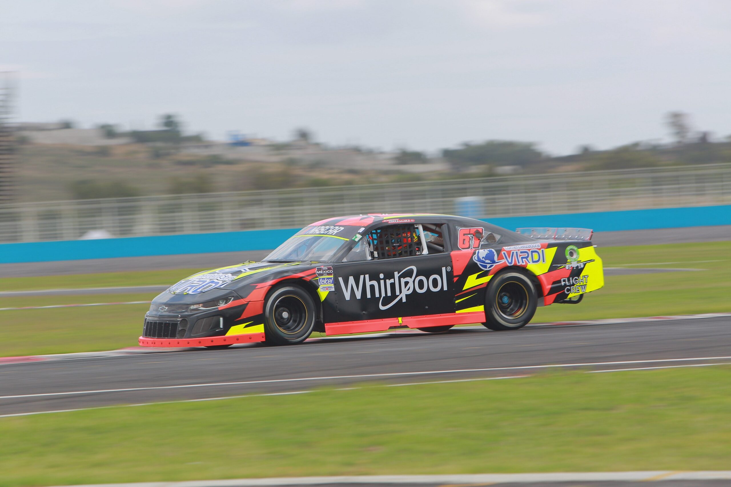 WHIRLPOOL SE INCORPORÓ AL EQUIPO DE ANDRIK DIMAYUGA