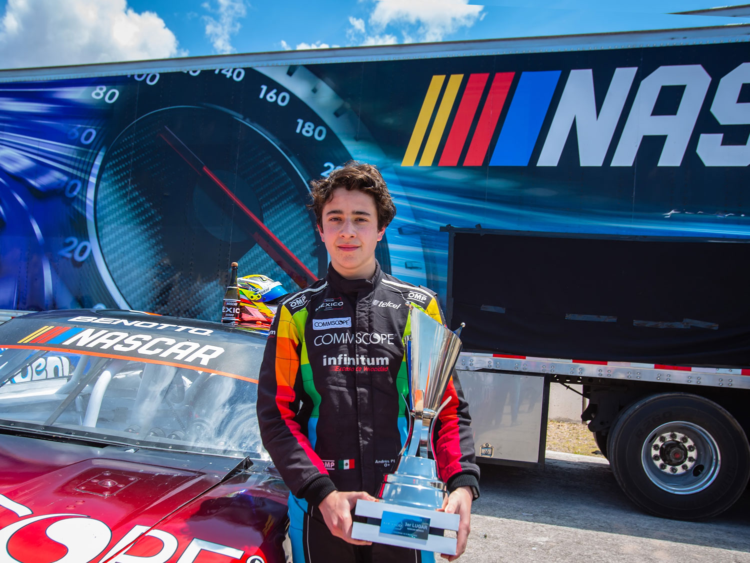 ANDRÉS PÉREZ DE LARA CORRE EL VIERNES EN CHARLOTTE EN ARCA EU Y EL DOMINGO EN AGUASCALIENTES EN NASCAR MÉXICO.