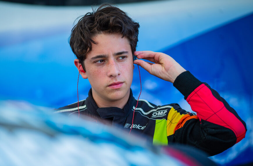 SPIRE MOTORSPORTS FICHA A ANDRÉS PÉREZ PARA LA CARRERA DE ST. LOUIS EN LA NASCAR CRAFTSMAN TRUCK SERIES