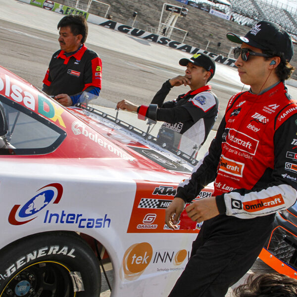 ASCIENDE MAX GUTIÉRREZ EN EL CAMPEONATO DE NASCAR MÉXICO SERIES