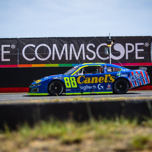 SE LE ACERCA RUBÉN GARCÍA JR. A XAVI RAZO EN EL LIDERATO DEL CAMPEONATO DE NASCAR MÉXICO SERIES