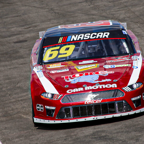 SIGUE GERMÁN QUIROGA DENTRO DE LOS 10 MEJORES PILOTOS DE NASCAR MÉXICO