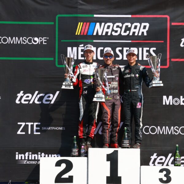 XAVI RAZO GANA LA COMMSCOPE 200 DE NASCAR MÉXICO, QUE SE CORRIÓ EN PUEBLA