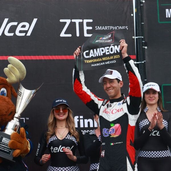 EL ESPECTACULAR FINAL DE LA TEMPORADA REGULAR DE NASCAR MÉXICO, QUE LE DIO EL TRIUNFO A GERMÁN QUIROGA Y EL CAMPEONATO A ALEX DE ALBA