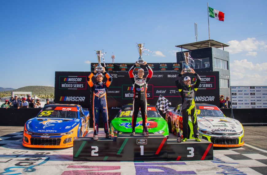 ALEX DE ALBA GANA LA TERCERA CARRERA DE PLAYOFFS EN SAN LUIS POTOSí, DENTRO DE NASCAR MÉXICO SERIES