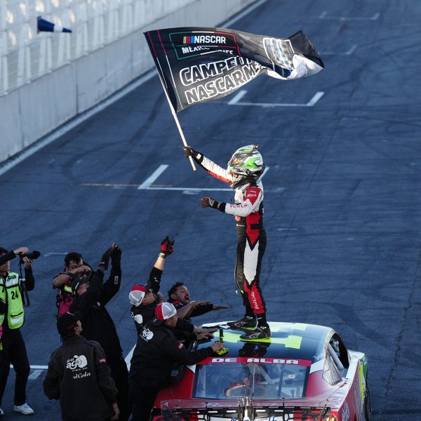 AGA RACING TEAM Y ALEX DE ALBA JR., CAMPEONES DE NASCAR MÉXICO SERIES 2025 EN UNA FINAL PARA LA HISTORIA